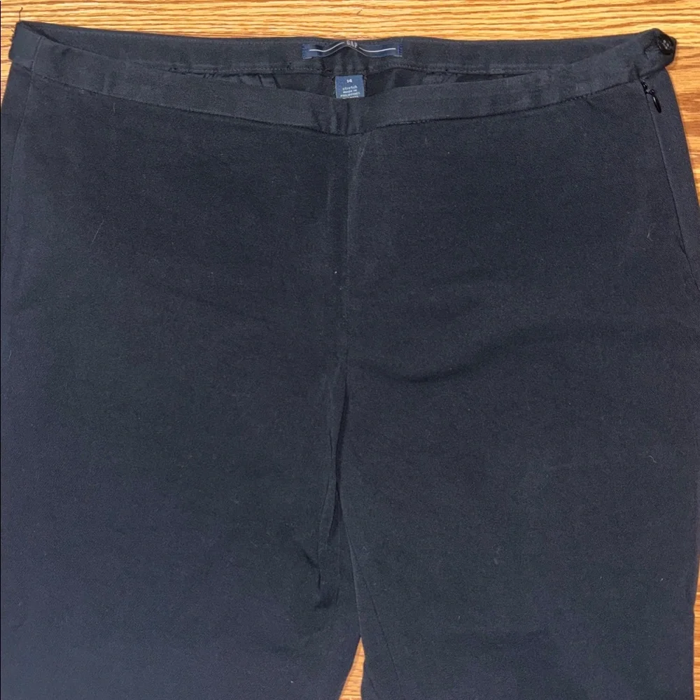 GAP Black Cropped Pants Stretch